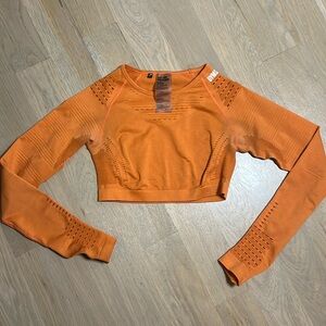 Gymshark long sleeved crop top